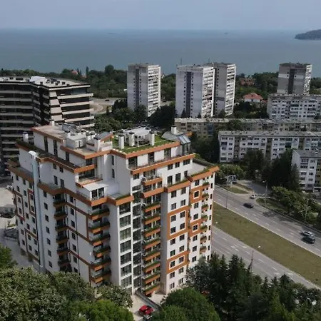 Seaview In Complex Metalex Garden Apartman *