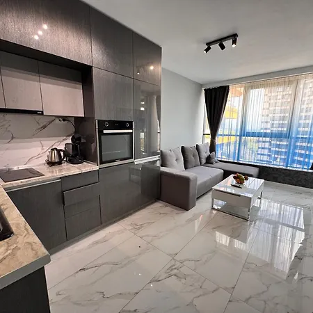 דירה Seaview In Complex Metalex Garden