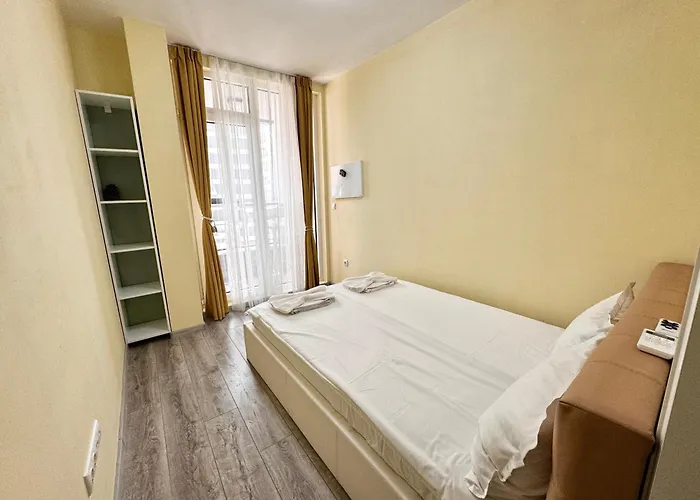 Seaview In Complex Metalex Garden Varna